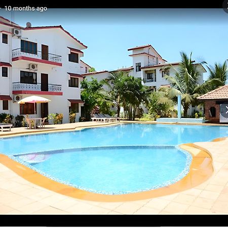 Ronne'S Little Baga Service Apartments Exterior photo