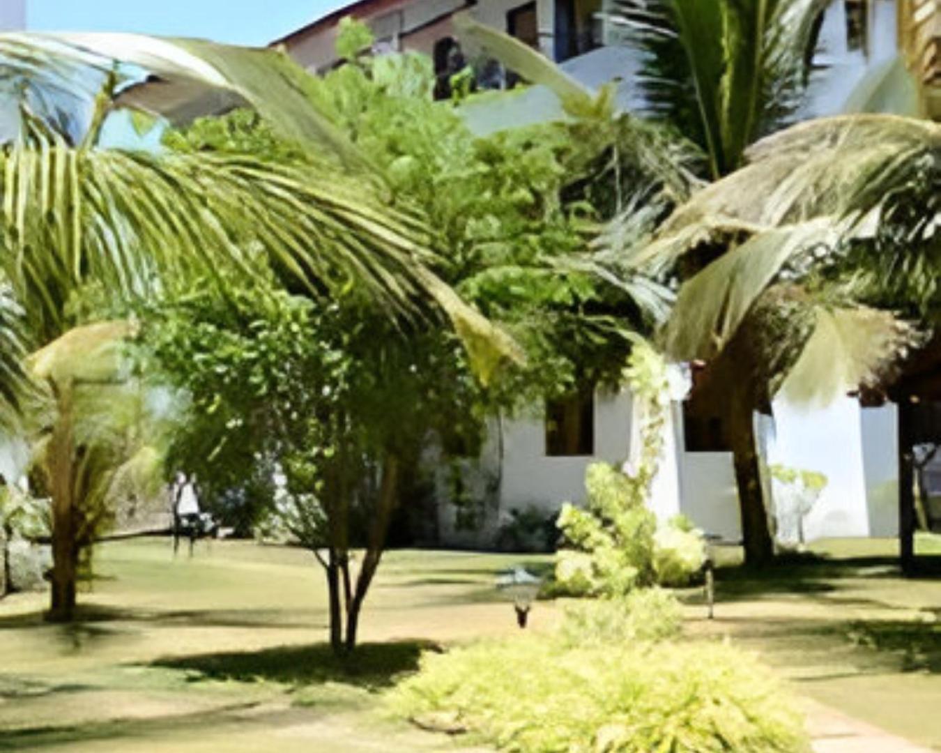 Ronne'S Little Baga Service Apartments Exterior photo